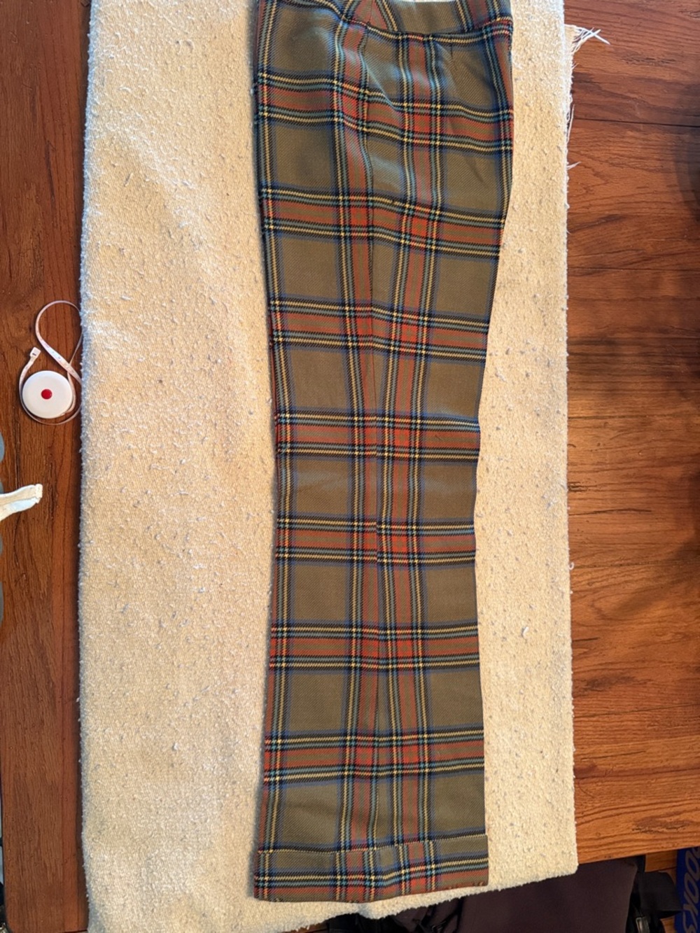 Early 00’s, from Savvy @ Nordies women’s wide leg plaid 100% wool dress pants